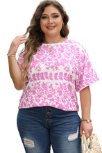 Load image into Gallery viewer, White Floral Printed Curved Hem Plus Size T Shirt
