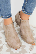 Load image into Gallery viewer, Philippine Gray Tulip Opening Suede Ankle Boots

