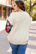 Load image into Gallery viewer, White Floral Patchwork Sleeve Textured Plus Size Pullover Top
