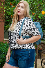 Load image into Gallery viewer, Black Plus Size Contrast Leopard Half Sleeve Blouse
