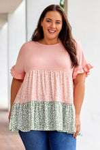 Load image into Gallery viewer, Pink Ruffled Short Sleeve Leopard Splicing Flowy Plus Size Top
