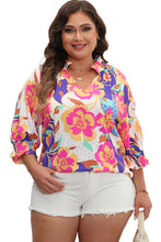 Load image into Gallery viewer, Rose Red Floral Print Split Neck Short Puff Sleeve Plus Blouse
