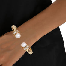 Load image into Gallery viewer, Bracelet Gold Thick Cable Classic Pearl Bangle
