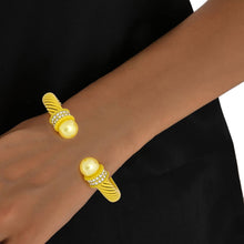 Load image into Gallery viewer, Bracelet Yellow Thick Cable Classic Pearl Bangle
