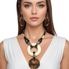 Load image into Gallery viewer, Pendant Jungle Luxe Gold Leopard Cord Necklace
