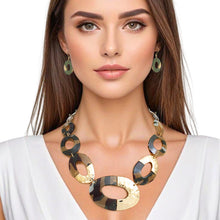 Load image into Gallery viewer, Necklace Camo Link Set for Women
