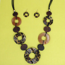 Load image into Gallery viewer, Long Linked Leopard Rings Black Cord Necklace

