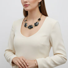 Load image into Gallery viewer, Collar Dimensional Bright Camouflage Link Necklace
