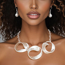 Load image into Gallery viewer, Chain Matte Silver Chunky Chain Modern Necklace
