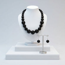Load image into Gallery viewer, Jet Black Ball Bead Chunky Graduated Necklace
