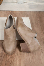 Load image into Gallery viewer, Philippine Gray Tulip Opening Suede Ankle Boots
