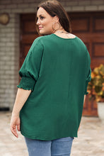 Load image into Gallery viewer, White Smocked Wrist Shift Top

