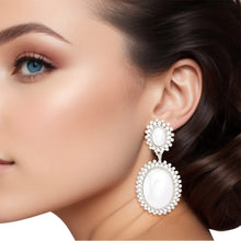 Load image into Gallery viewer, Clip On Silver Medium Pearl Halo Earring for Women
