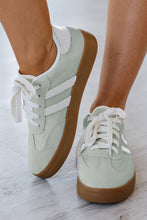 Load image into Gallery viewer, White Striped Lace-up Flat Sneakers
