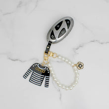 Load image into Gallery viewer, Keychain Black White Stripe COCO Shirt Pearl Clip

