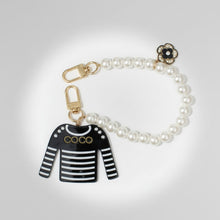 Load image into Gallery viewer, Keychain Black White Stripe COCO Shirt Pearl Clip
