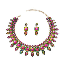 Load image into Gallery viewer, Collar Pink Green Red Carpet Ready Crystal Set
