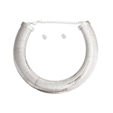 Load image into Gallery viewer, Silver Metal Flex Armor Collar Set
