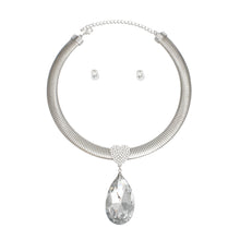 Load image into Gallery viewer, Omega Chain Pave Heart Silver Teardrop Pendant Set
