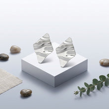 Load image into Gallery viewer, Stud Silver Stainless Steel Wavy Diamond Earrings
