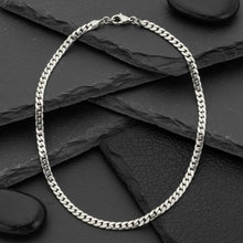 Load image into Gallery viewer, Mens 24in 8mm Stainless Steel Miami Chain
