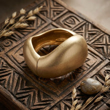 Load image into Gallery viewer, Bangle Matte Gold Metal Wavy Chunky Bracelet
