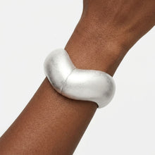 Load image into Gallery viewer, Bangle Matte Silver Metal Wavy Chunky Bracelet
