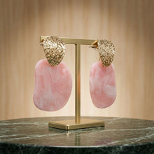 Load image into Gallery viewer, Hammered Gold &amp; Light Pink Resin Drop Earrings

