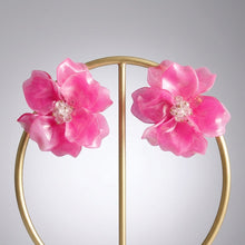 Load image into Gallery viewer, Oversized Pink Acrylic Petal Flower Stud Earrings
