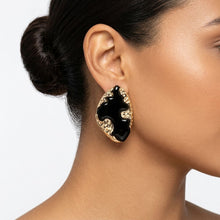 Load image into Gallery viewer, Stud Black and Gold Molten Metal Retro Earrings
