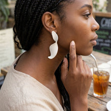 Load image into Gallery viewer, Drop Matte Silver 3D Twist Sculpted Earrings
