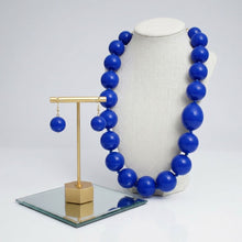 Load image into Gallery viewer, Mod Style Royal Blue Chunky Bead Necklace
