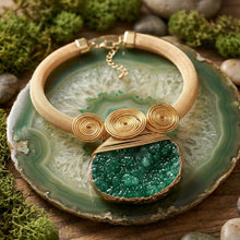 Load image into Gallery viewer, Green Druzy Stone Pendant Gold Collar Necklace
