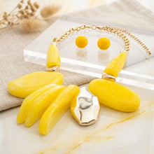 Load image into Gallery viewer, Chunky Yellow Geometric Marbled Resin Bib Necklace
