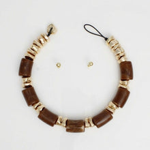 Load image into Gallery viewer, Vintage Marbled Brown Resin Bead Toggle Necklace
