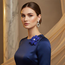 Load image into Gallery viewer, Brilliant Blue Blooming Flower Brooch Hair Clip
