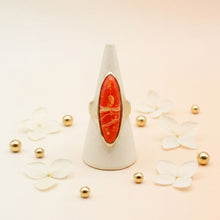 Load image into Gallery viewer, Cocktail Coral Elongated Oval Matte Gold Ring
