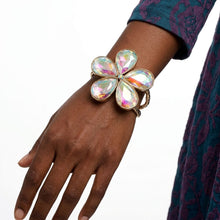 Load image into Gallery viewer, Aurbo Glass Crystal Daisy Flower Cuff Bracelet
