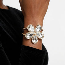 Load image into Gallery viewer, Gold Glass Crystal Daisy Flower Cuff Bracelet
