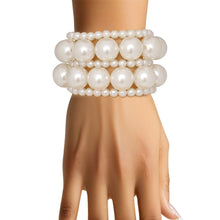 Load image into Gallery viewer, 5 Pcs Cream Pearl Classic Coordinated Bracelet Set
