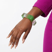 Load image into Gallery viewer, Bangle Green Glitter and Clear Square Bracelet
