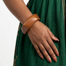 Load image into Gallery viewer, Bangle Dark Wood Grain Pointed Edge Bracelet
