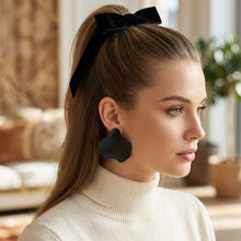 Load image into Gallery viewer, Black Matte Coating Sculpted Stud Earrings
