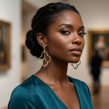 Load image into Gallery viewer, Hoop Gold Interconnected Quatrefoil Earrings
