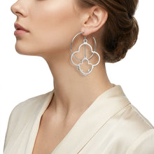 Load image into Gallery viewer, Hoop Silver Interconnected Quatrefoil Earrings
