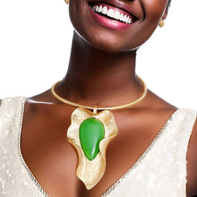 Load image into Gallery viewer, Pendant Curved Leaf Green Resin Necklace Women

