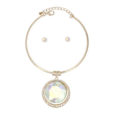 Load image into Gallery viewer, Choker Gold Formal Aurbo Round Radiant Pendant
