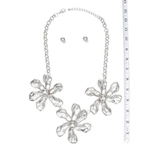 Load image into Gallery viewer, Necklace Polished Silver Chunky Flower Set Women
