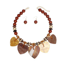 Load image into Gallery viewer, Collar Brown Marbled Hearts Beaded Necklace Set
