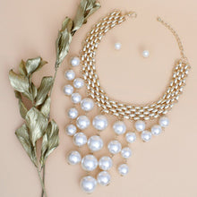 Load image into Gallery viewer, Choker Modernist Gold Woven Chain Pearl Drop Set
